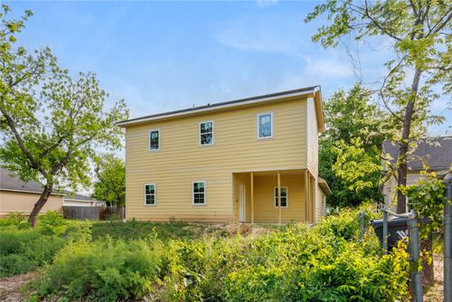 1100 N 16th St, Waco, TX, 76707-3017 | Card Image