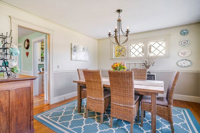 22 Elm St, House other with 3 bedrooms, 1 bathrooms and 5 parking in Woburn MA | Image 6