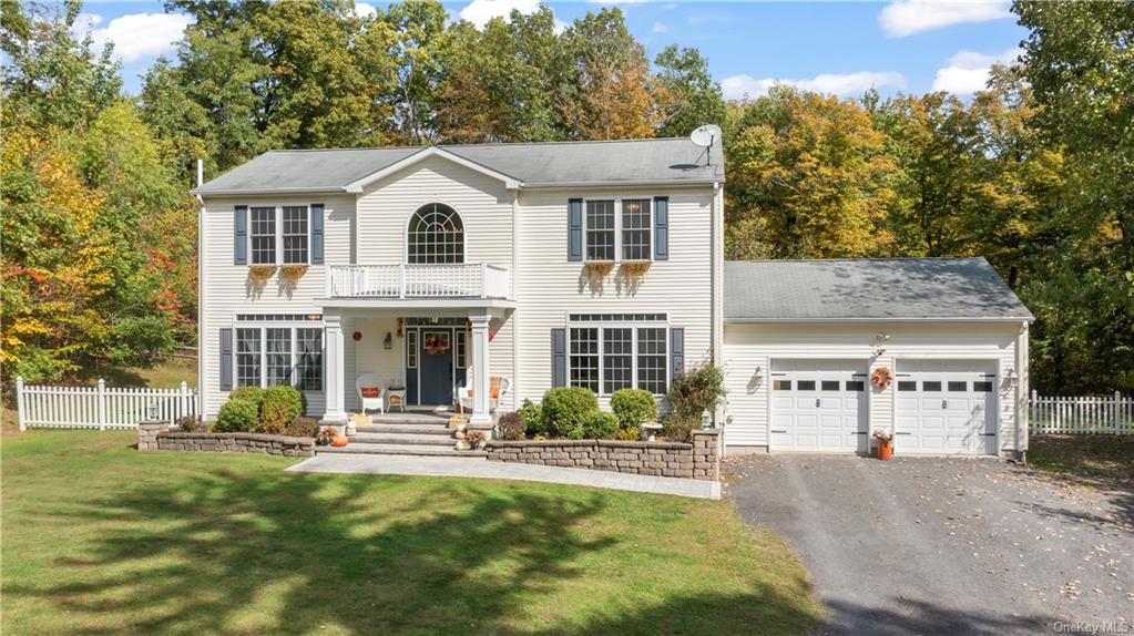 Thomas Rd, Leeds, NY 12451