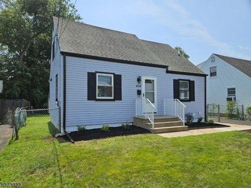 404 Edgeworth St, Middlesex, NJ, 08846-2043 | Card Image