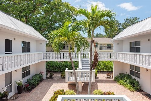 apt-23-780 10th Ave S, NAPLES, FL, 34102-7335 | Card Image