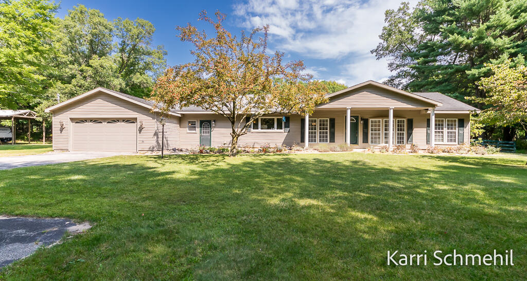 Michillinda Rd, Whitehall, MI 49461