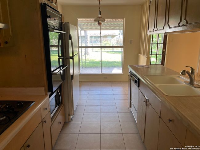 5039 Galahad Dr, House other with 4 bedrooms, 3 bathrooms and null parking in San Antonio TX | Image 9