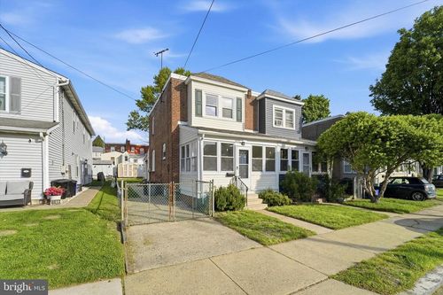 8030 Ferndale St, PHILADELPHIA, PA, 19111-2313 | Card Image