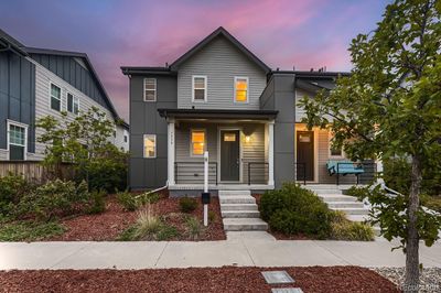 7936 E 53rd Drive, Townhouse with 3 bedrooms, 2 bathrooms and 2 parking in Denver CO | Image 2