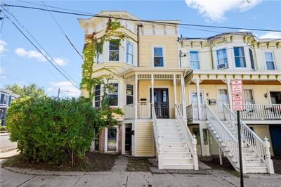 View of front of house with a porch | Image 1