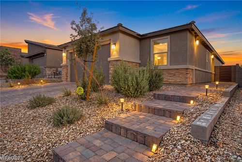 9386 Sequoia Ridge Ave, Las Vegas, NV, 89143-1251 | Card Image