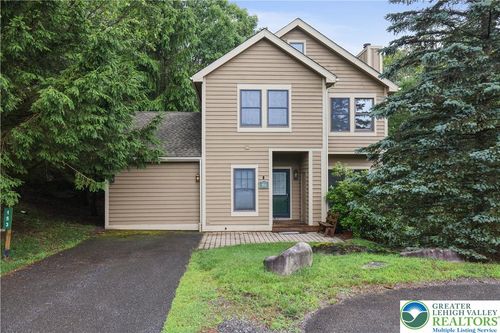 153 Pine Ct, Tannersville, PA, 18372-9709 | Card Image