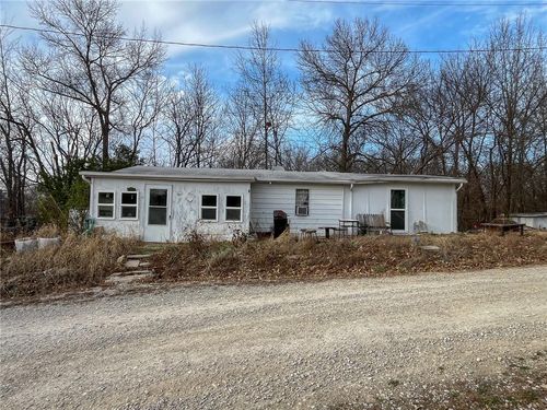 71323 Fawnwood Dr, Trenton, MO, 64683-7515 | Card Image