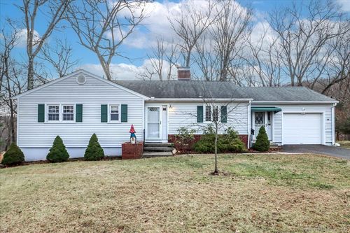 7 Mohawk Circle, Danbury, CT, 06811 | Card Image