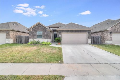 8010 Calma St, Corpus Christi, TX, 78414-1338 | Card Image