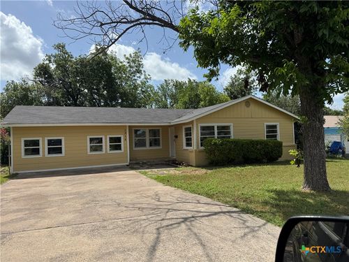 1315 S 51st St, Temple, TX, 76504-6433 | Card Image