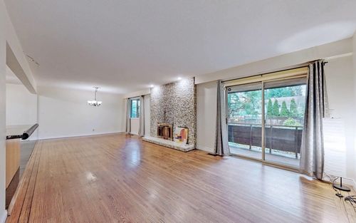 768 Como Lake Ave, Coquitlam, BC, V3J3N1 | Card Image