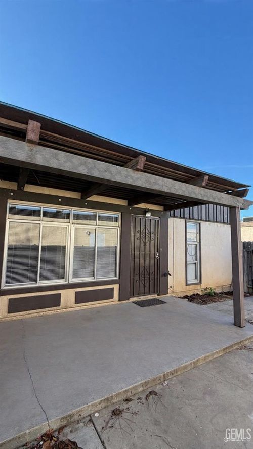 b-3508 Sampson Ct, Bakersfield, CA, 93309 | Card Image