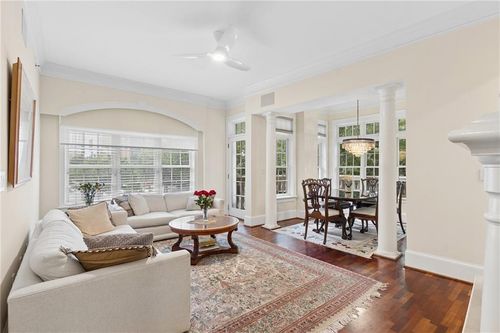 107-77 Peachtree Pl Ne, Atlanta, GA, 30309-4473 | Card Image