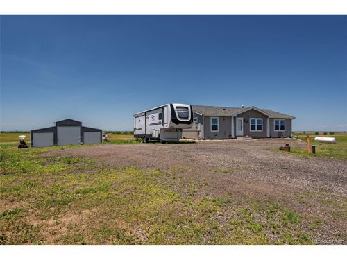 11809 Pass Me By Rd, Strasburg, CO, 80136-8933 | Card Image