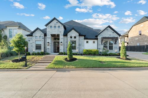 2009 Hill Country Ct, Arlington, TX, 76012-5766 | Card Image