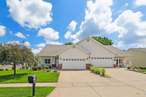 1644 Pine Ridge Dr, Onalaska, WI, 54650-2089 | Card Image