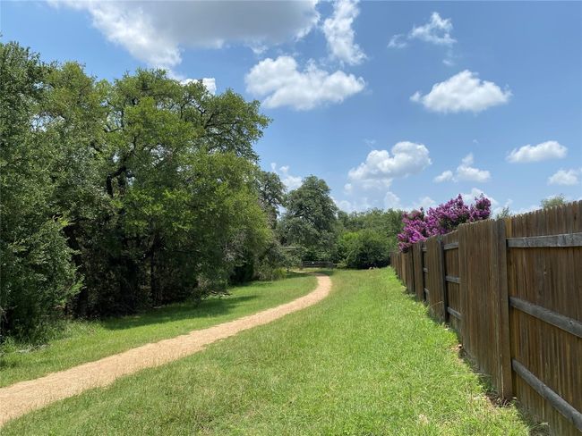 Walking path behind Parkside elementary school and behind the subdivision! | Image 31