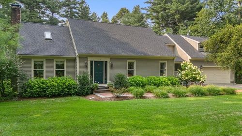 315 Church St, Duxbury, MA, 02332-3610 | Card Image