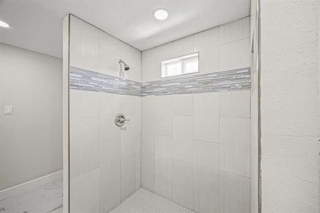 702 Norell St, House other with 3 bedrooms, 2 bathrooms and null parking in Channelview TX | Image 11