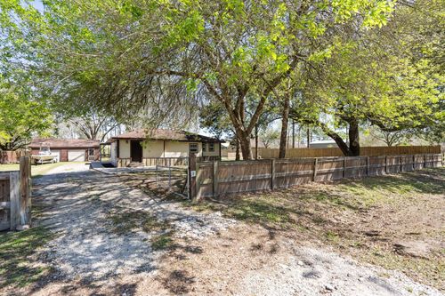 7117 Avenue D, Santa Fe, TX, 77510-7316 | Card Image