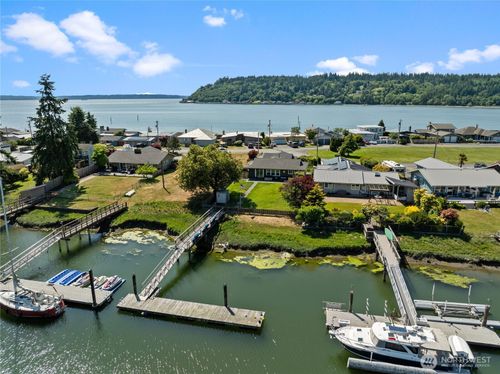 8145 Sandy Hook Ter, Clinton, WA, 98236-8922 | Card Image