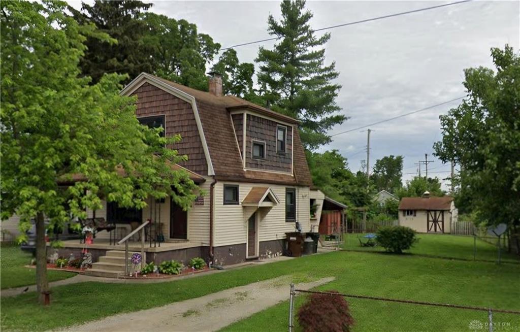 Neva Dr, Dayton, OH 45414