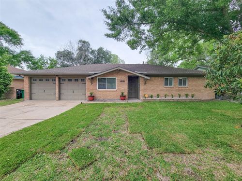 5846 Ettrick Dr, Houston, TX, 77035-4230 | Card Image