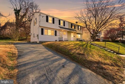 1009 Mulberry St, BROOKHAVEN, PA, 19015-3043 | Card Image