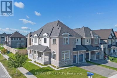 1 Kenneth Ross Bend, House other with 5 bedrooms, 4 bathrooms and 6 parking in East Gwillimbury ON | Image 2