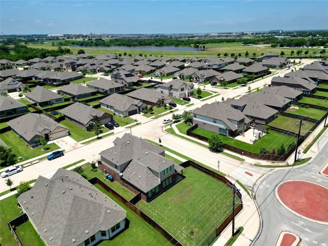 2612 Dancing Flame Dr, House other with 4 bedrooms, 4 bathrooms and null parking in Denton TX | Image 27