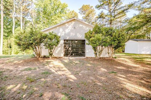 3839 Avents Ferry Rd, Sanford, NC, 27330-2552 | Card Image