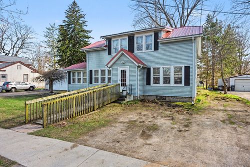 413 W Saint Joseph Street, Lawrence, MI, 49064 | Card Image