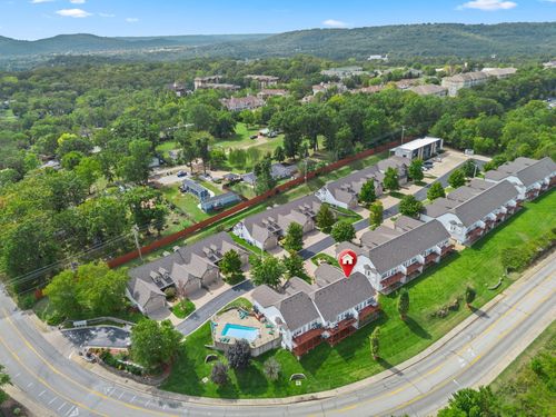 104 Residence Ln, Branson, MO, 65616-4088 | Card Image