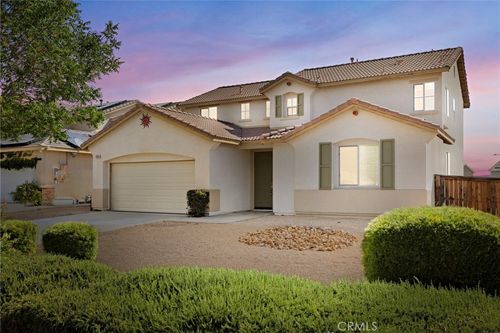 13816 Grant Way, Oak Hills, CA, 92344-7018 | Card Image