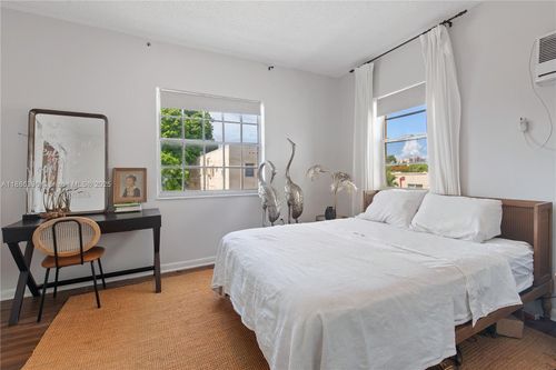 apt-13-1043 Nw 2nd St, Miami, FL, 33128-1199 | Card Image
