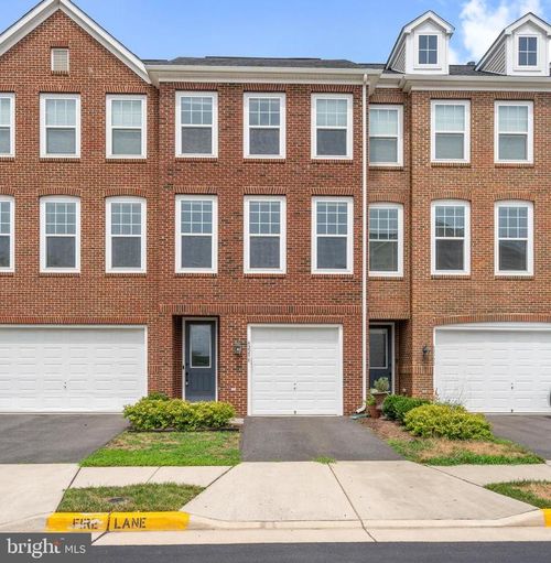 42298 Lancaster Woods Sq, CHANTILLY, VA, 20152-5979 | Card Image
