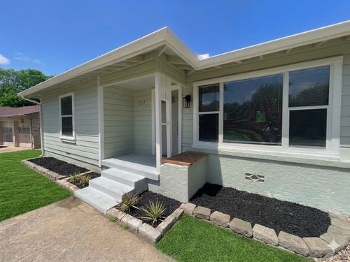 217 Terry Rd, Hurst, TX, 76053-8016 | Card Image