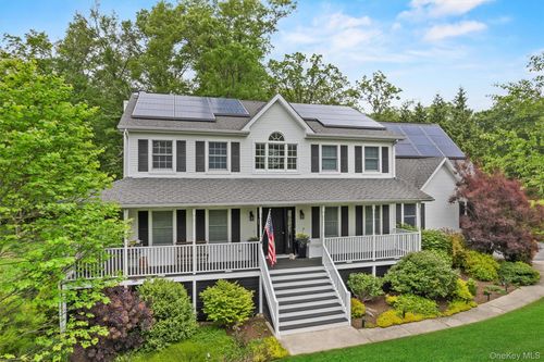 5 Gabriels Dr, Chester, NY, 10918-4423 | Card Image