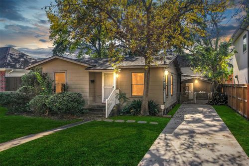 4111 Law Street, West University Place, TX, 77005 | Card Image