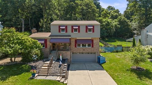 222 Ligonier Ln, New Kensington, PA, 15068-9360 | Card Image