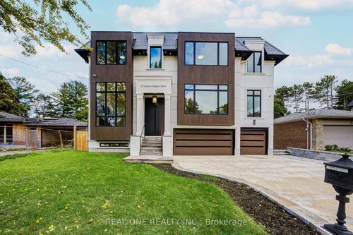 58 Sumner Heights Dr, North York, ON, M2K1Y4 | Card Image