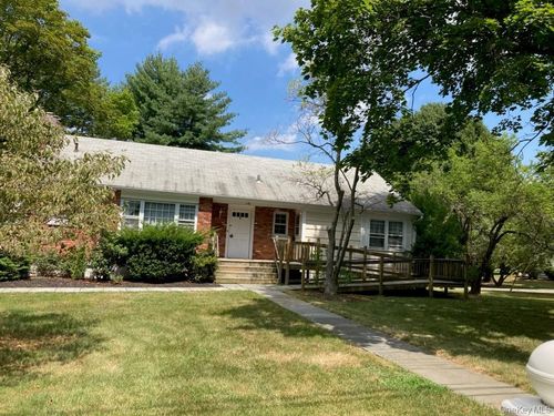 116 Meadow Rd, Briarcliff Manor, NY, 10510-1135 | Card Image