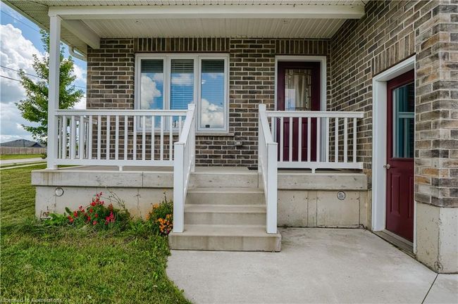 12A Clayton St, House other with 3 bedrooms, 3 bathrooms and 3 parking in Mitchell ON | Image 5