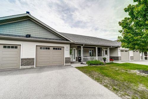 61 Ivy Cres, Wasaga Beach, ON, L9Z0H8 | Card Image