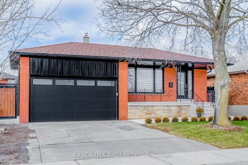 lower-674 Netherton Cres, Mississauga, ON, L4Y2M4 | Card Image