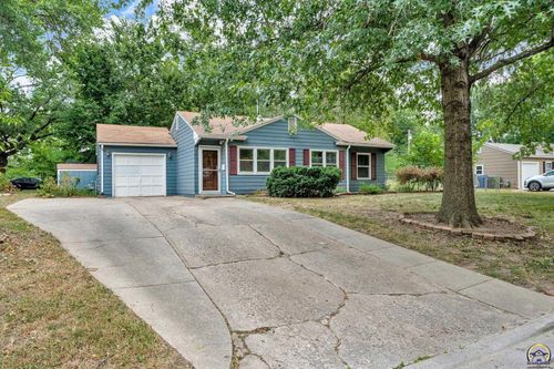 800 Madeline Ln, Lawrence, KS, 66049-2531 | Card Image