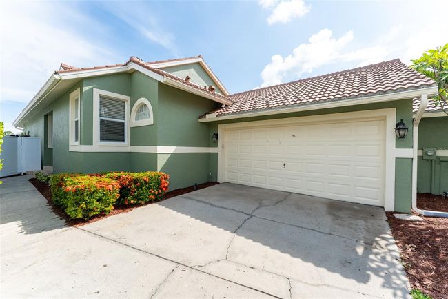 835 Symphony Isles Blvd, House other with 3 bedrooms, 3 bathrooms and null parking in APOLLO BEACH FL | Image 10
