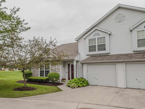 5724 Thornbriar Ln, Fort Wayne, IN, 46835-3875 | Card Image